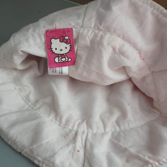 Hello Kitty kid hat - Picture 3 of 3